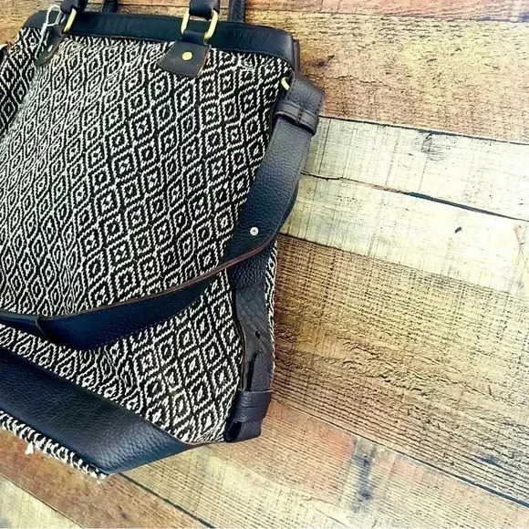 NWOT Huipil Guatemalan With Vegan Leather Bag - Picture 3 of 9